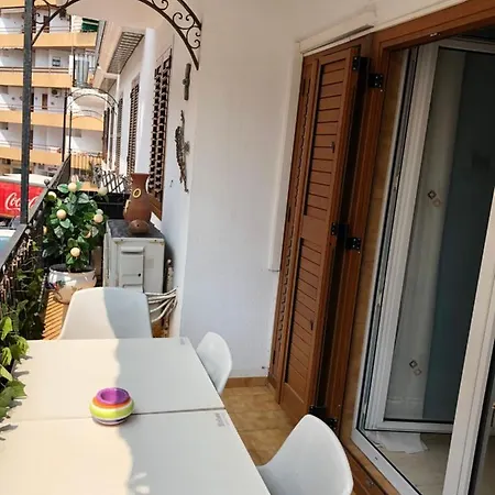 Apartment Port *