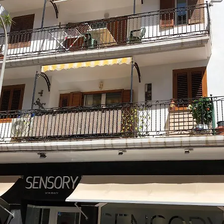 Apartment Port
